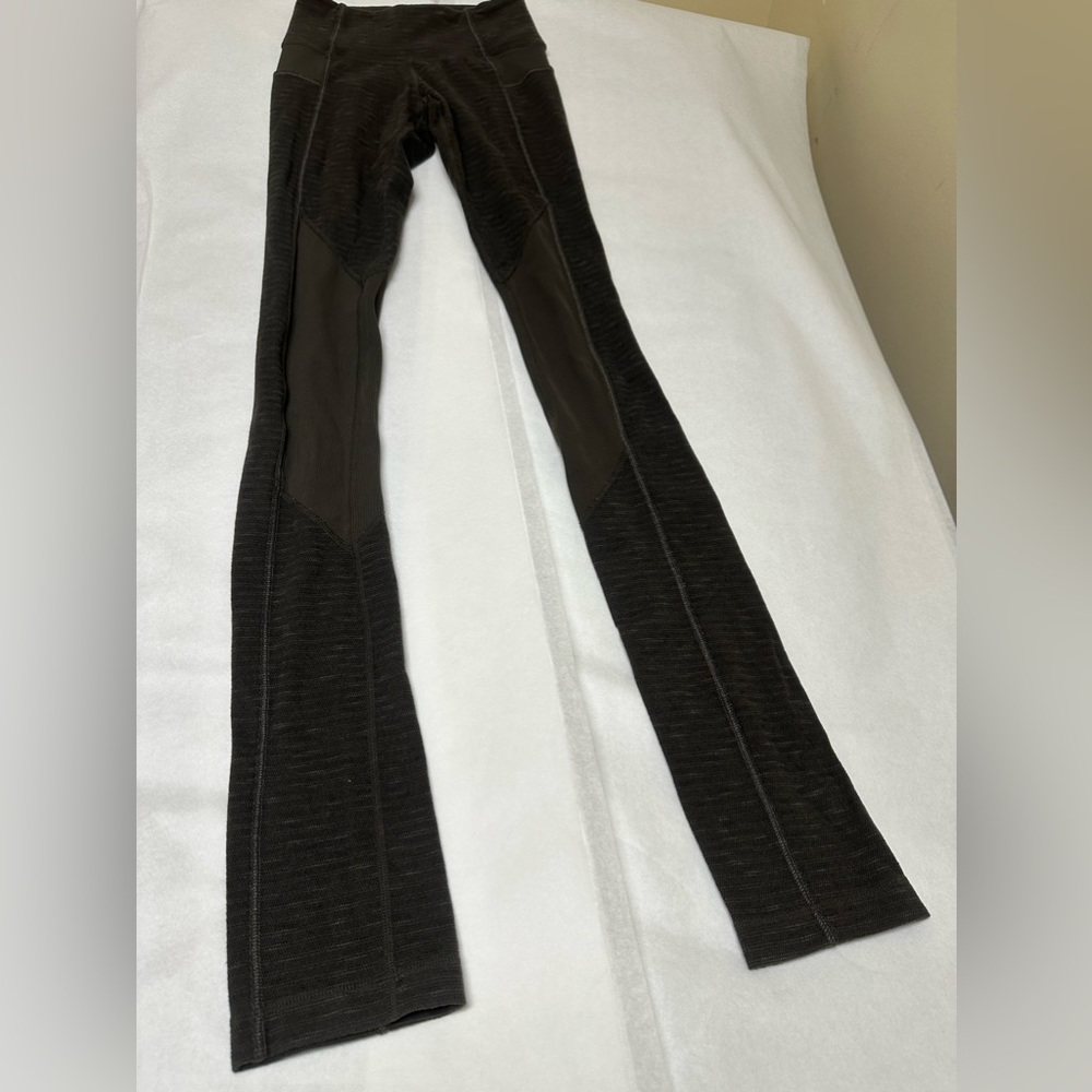 Lululemon Dark Green Striped Rib Knit Accents Mid-Rise Leggings💚 - Picture 3 of 7